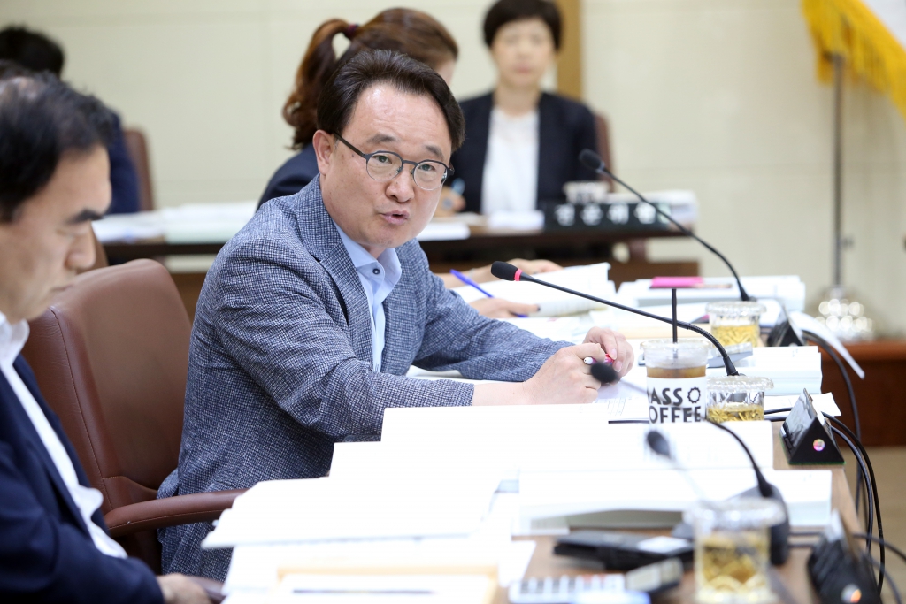 제268회 임시회 예산결산특별위원회의 (1) 이미지(1)